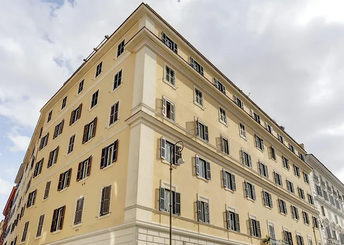 Apartman Colosseo Mecenate 77 - And *
